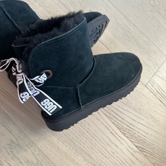 UGG Shoes - Bailey Bow Uggs